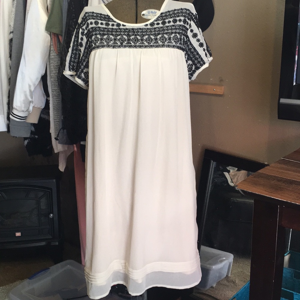 ROMEO & JULIET COUTURE